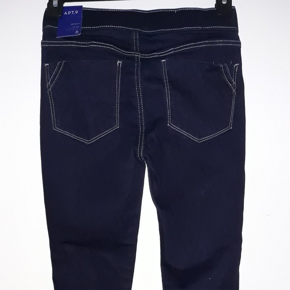 Pull on Skinny Jean - Picture 5 of 7